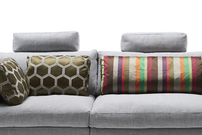 Headrest cushion for sofas - model with edging