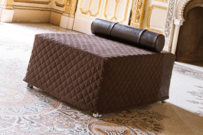 Oscar ottoman with double bed