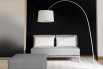Willy is available without armrests, or with armrests and tray.