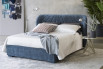 Modern winged headboard bed Victoria