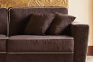 Coussins pour canapé de la collection Milano Bedding et canapé en possession du Client
