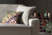 Coussin carré 43x43 cm avec bord, également disponible en plume