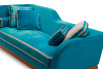 Détail du canapé Jeremie-EVO avec revêtement en velours par Designers Guild, coussins inclus