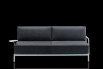 Willy Side est une banquette convertible design de petite profondeur. Version avec accoudoir et table d'appoint