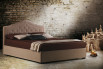 Lit avec tête de lit orientale Bora par Milano Bedding